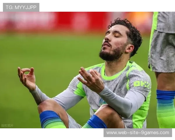 曼城控球率70%却难破密集防守,森林反击效率28.6%完成狙击 曼城控球率70%却难破密集防守,森林反击效率28.6%完成狙击